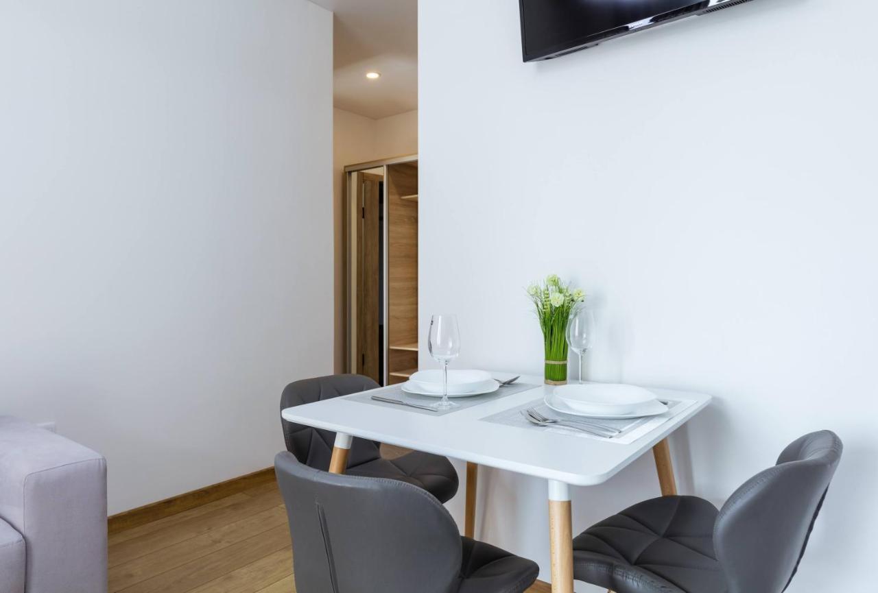 Nyvky Like Home - Nyvky Park - Apt 45 كييف المظهر الخارجي الصورة