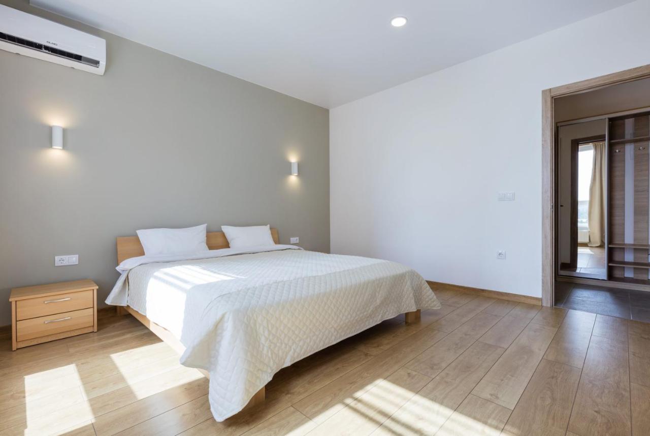 Nyvky Like Home - Nyvky Park - Apt 45 كييف المظهر الخارجي الصورة