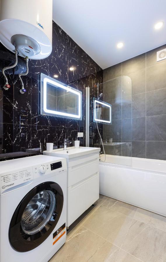 Nyvky Like Home - Nyvky Park - Apt 45 كييف المظهر الخارجي الصورة