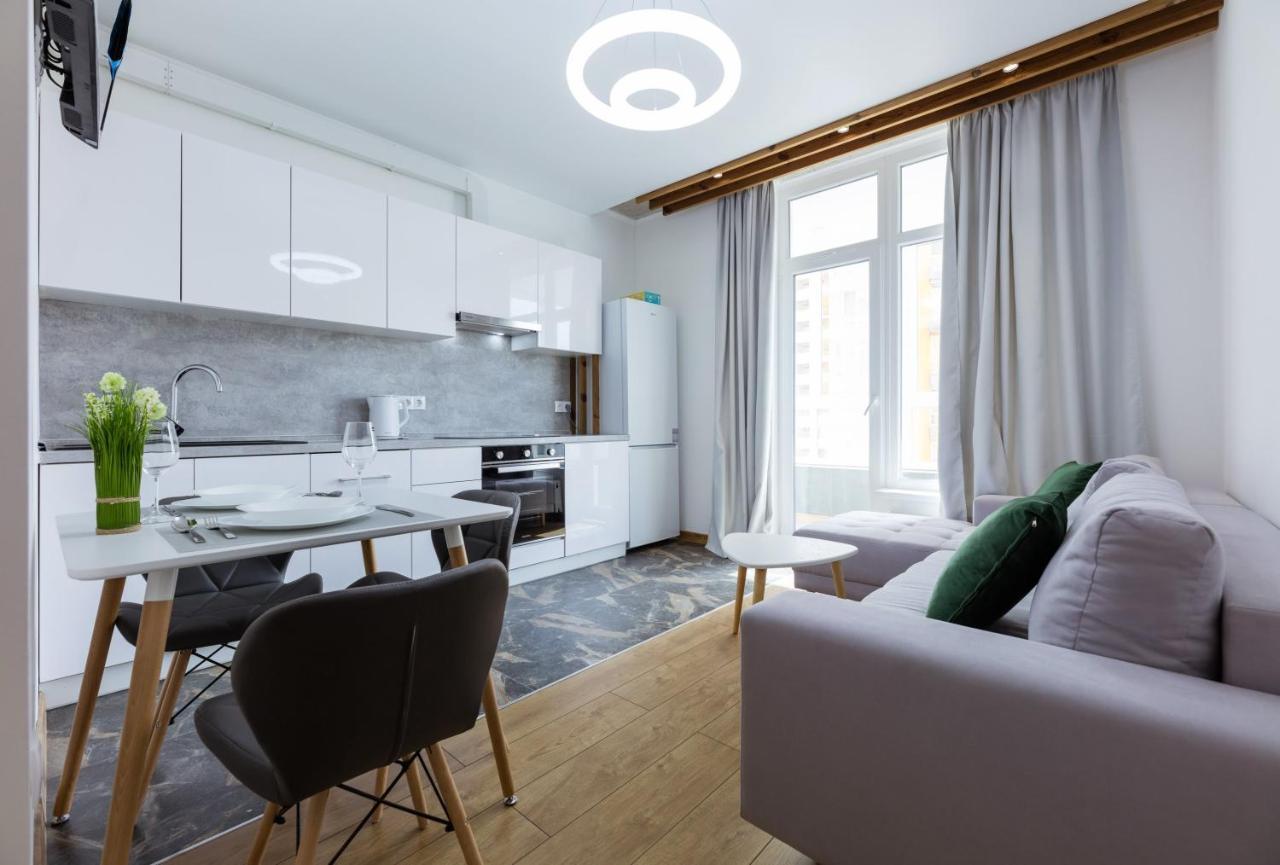 Nyvky Like Home - Nyvky Park - Apt 45 كييف المظهر الخارجي الصورة
